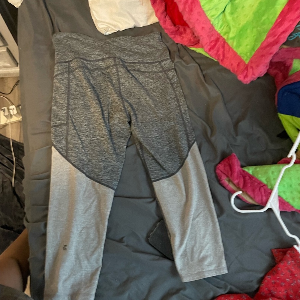 Underarmor knee high leggings